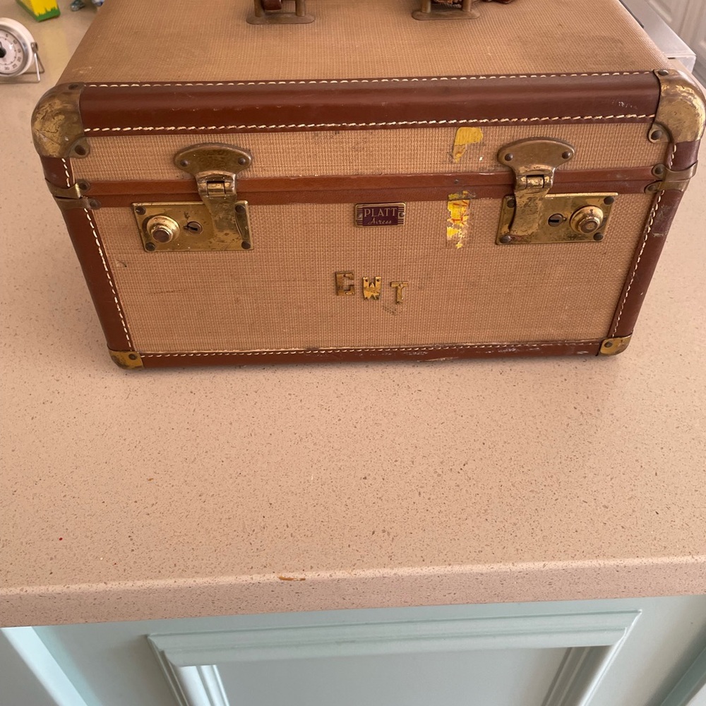 Vintage train case